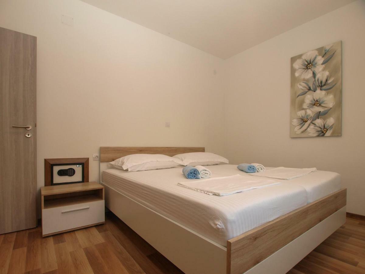 4 Stars Apartments-Pikula Fažana Zewnętrze zdjęcie