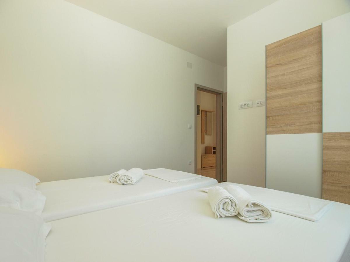 4 Stars Apartments-Pikula Fažana Zewnętrze zdjęcie