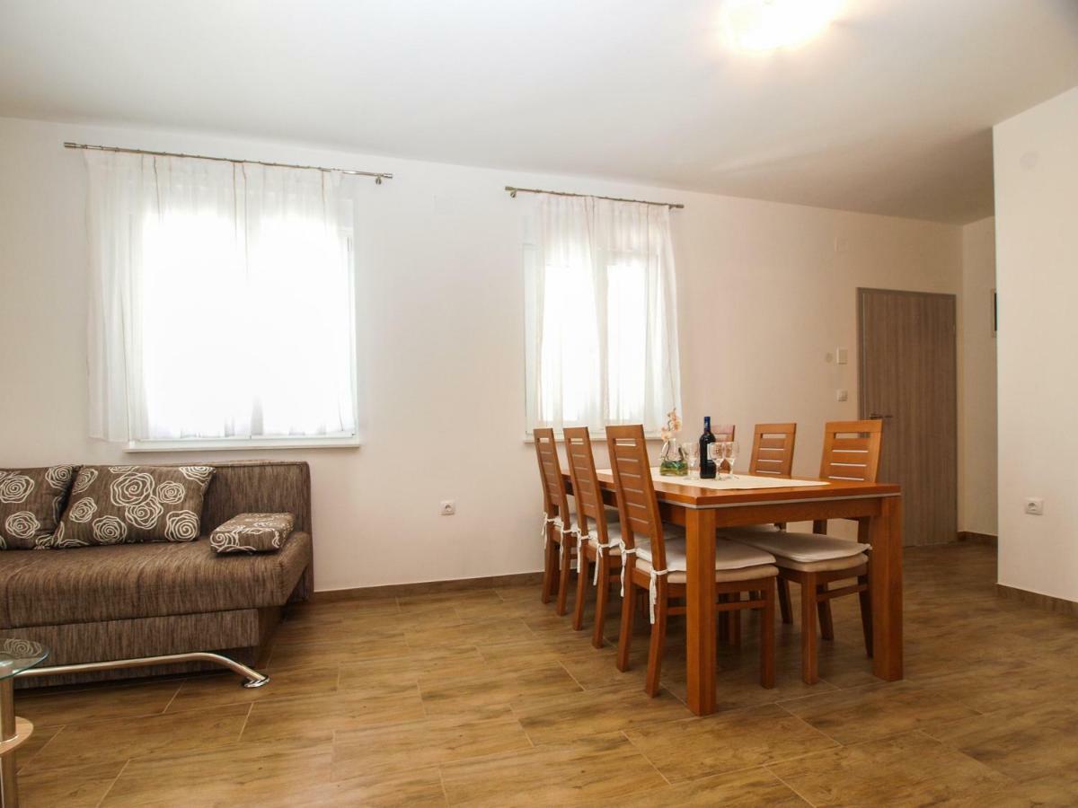 4 Stars Apartments-Pikula Fažana Zewnętrze zdjęcie