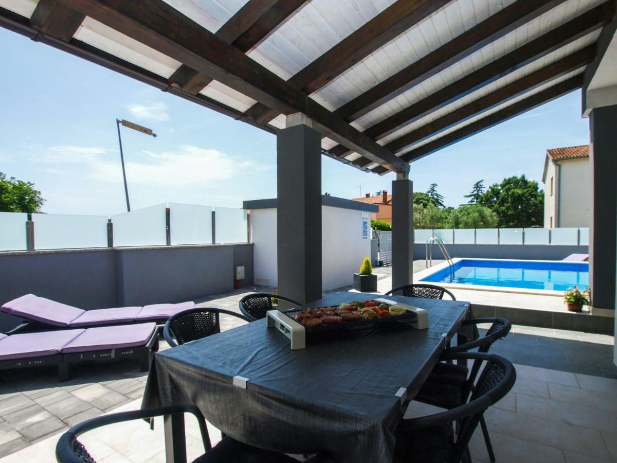 4 Stars Apartments-Pikula Fažana Zewnętrze zdjęcie
