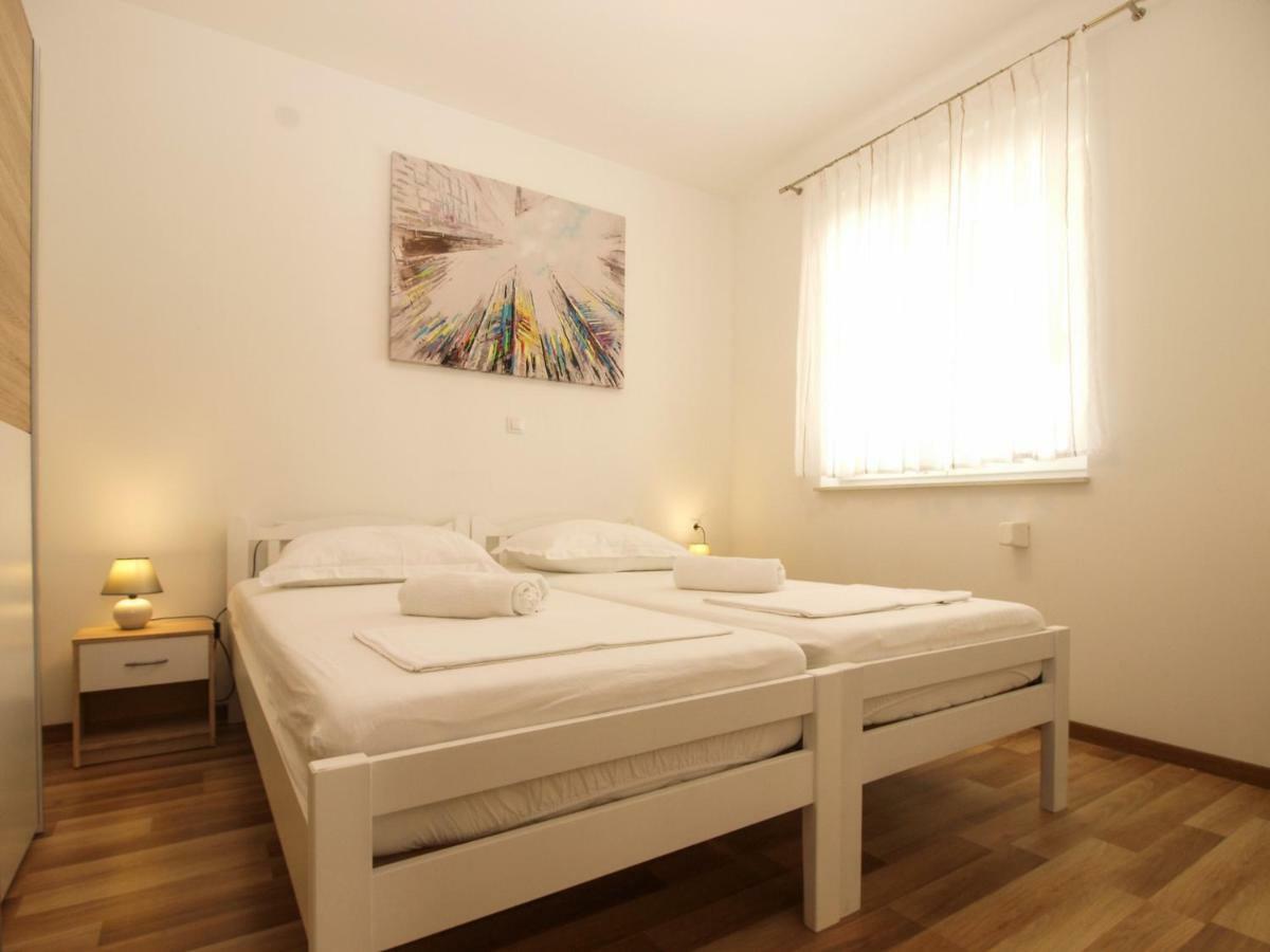 4 Stars Apartments-Pikula Fažana Zewnętrze zdjęcie