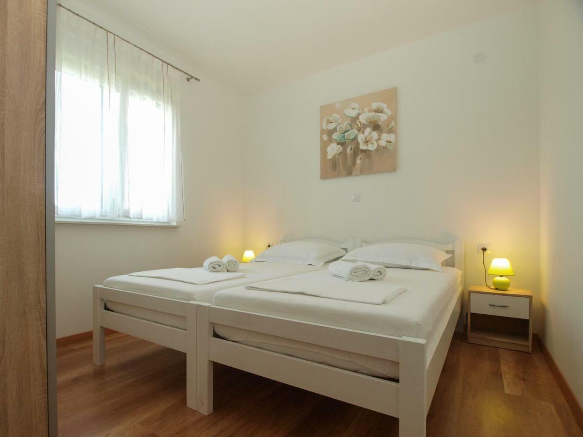 4 Stars Apartments-Pikula Fažana Zewnętrze zdjęcie