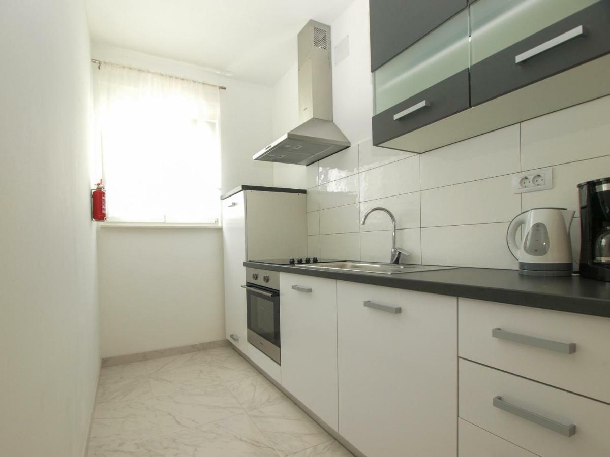 4 Stars Apartments-Pikula Fažana Zewnętrze zdjęcie