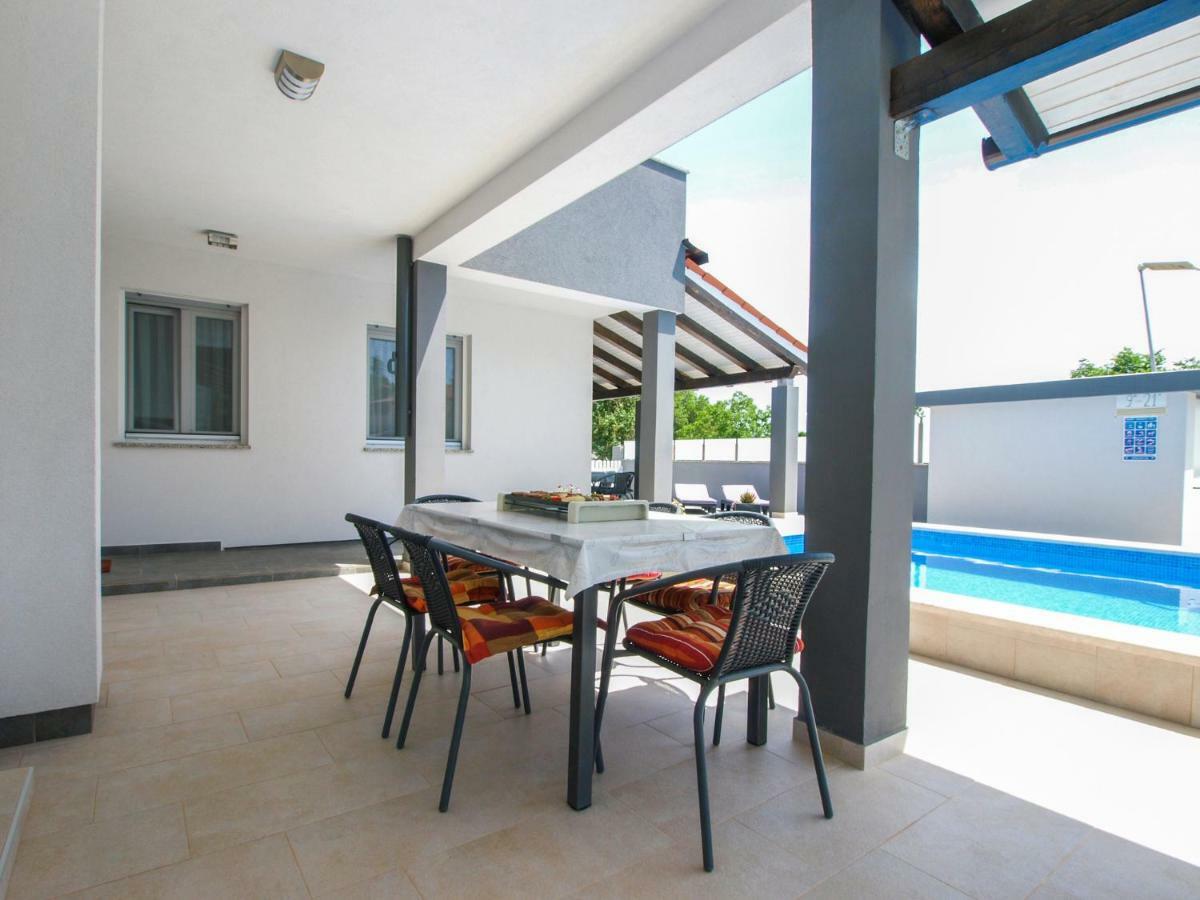 4 Stars Apartments-Pikula Fažana Zewnętrze zdjęcie