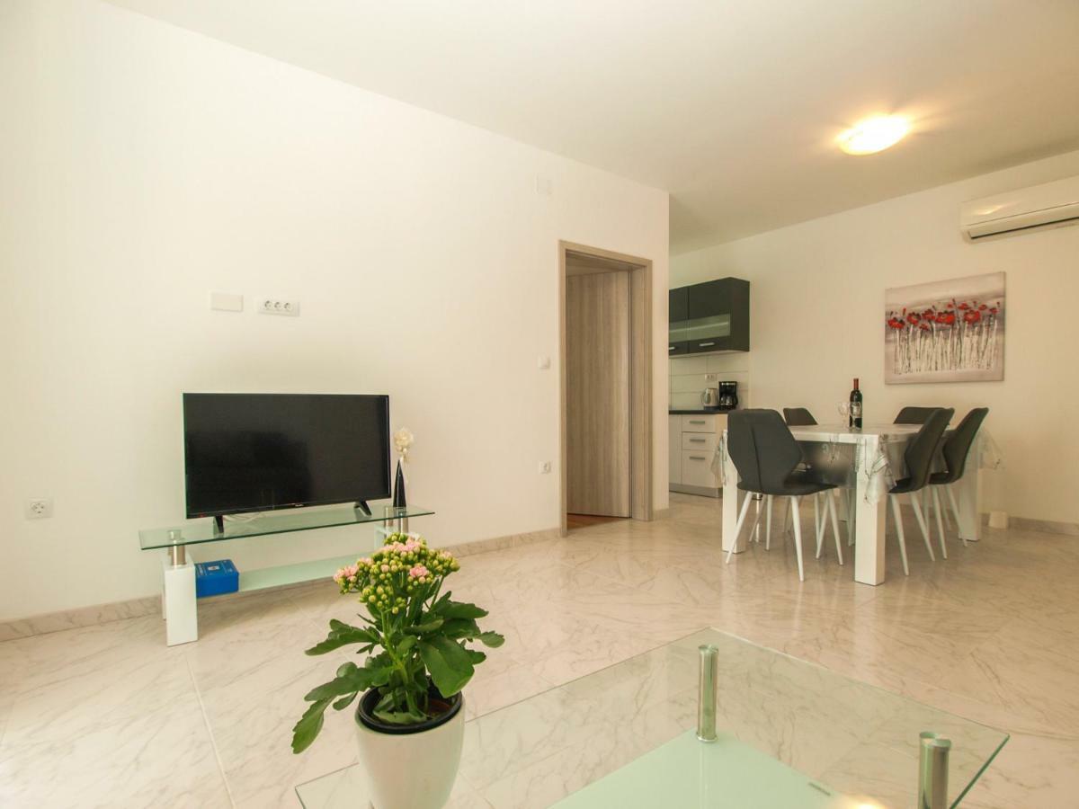 4 Stars Apartments-Pikula Fažana Zewnętrze zdjęcie