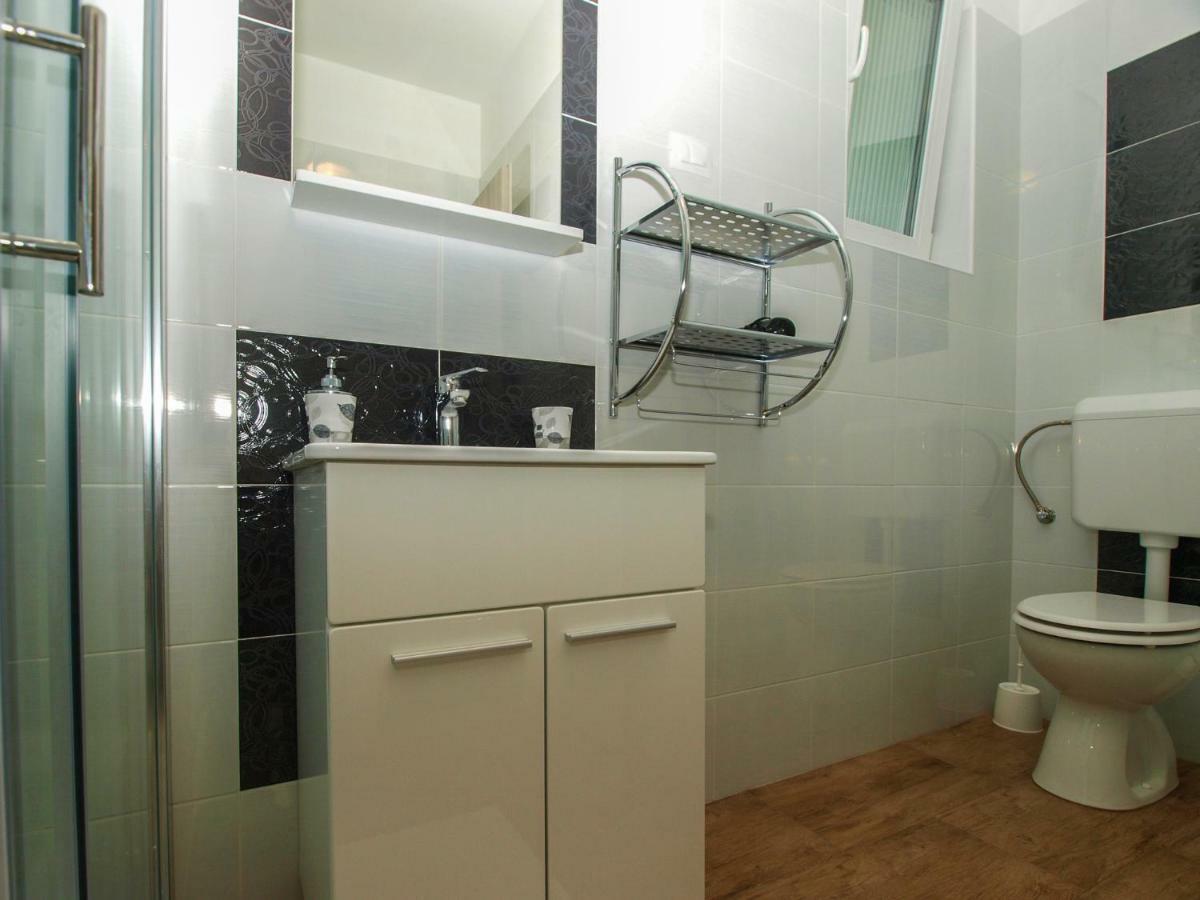 4 Stars Apartments-Pikula Fažana Zewnętrze zdjęcie